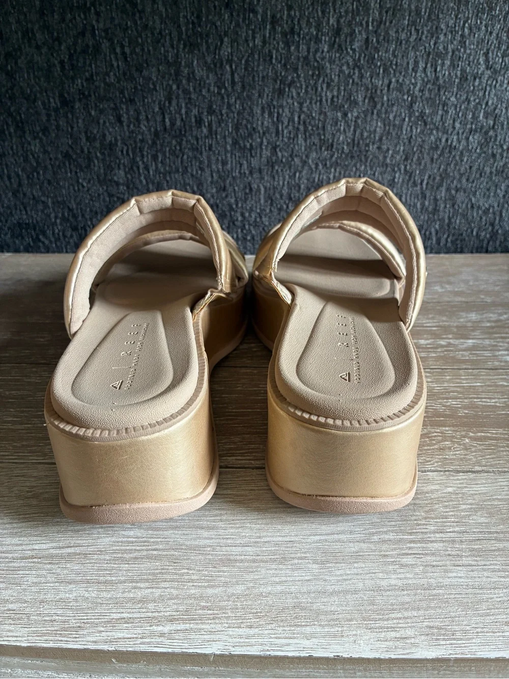 Reef Lofty Lux Hi Gold Metallic Platform Sandals